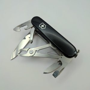 Couteau Suisse Victorinox Swisschamp Noir