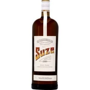 SUZE ; Apéritif élaboré à partir de gentianes sauvages