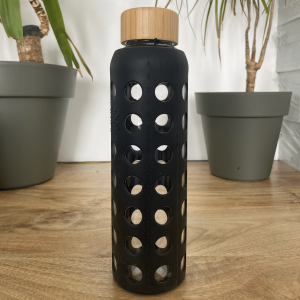 Gourde en verre avec housse en silicone