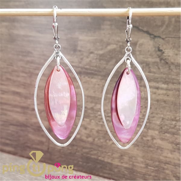 Boucles pendantes en argent et nacre rose LA PETITE SARDINE