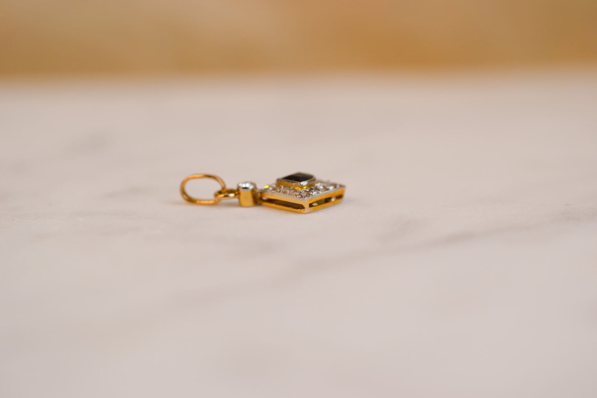 Pendentif Art Déco Saphir et Diamants – Image 2