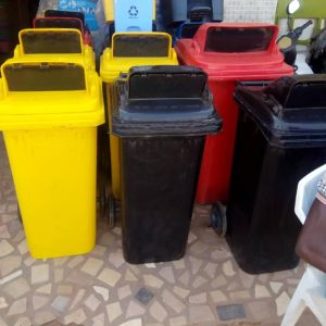 Poubelle à 2 roues d’origine Chinoise