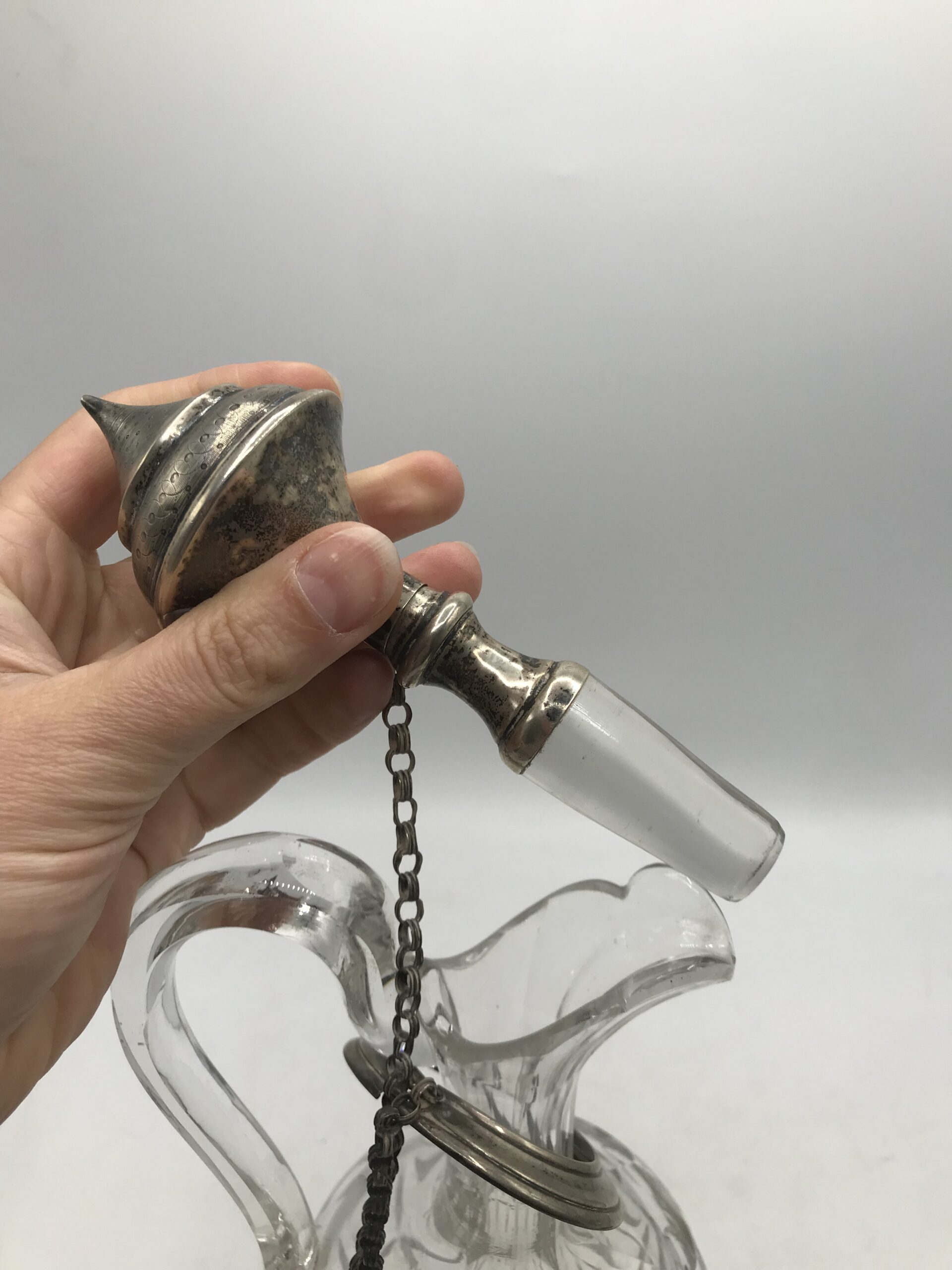 Lot de 2 aiguières Néo-renaissance – Image 5