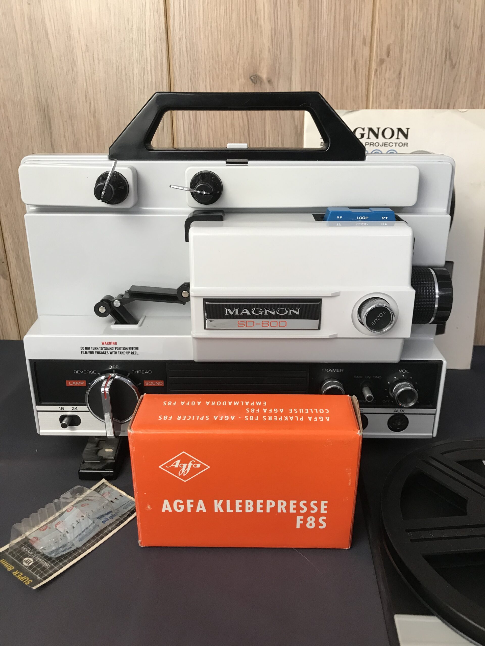 Super 8 MAGNON SD-800