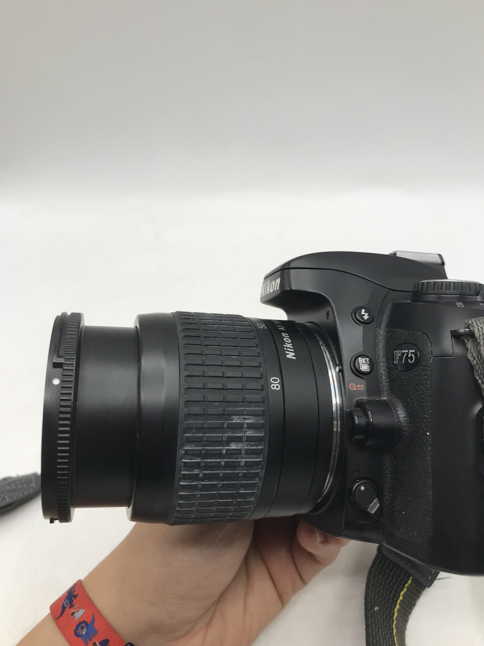 Appareil photo NIKON F75 – Image 4