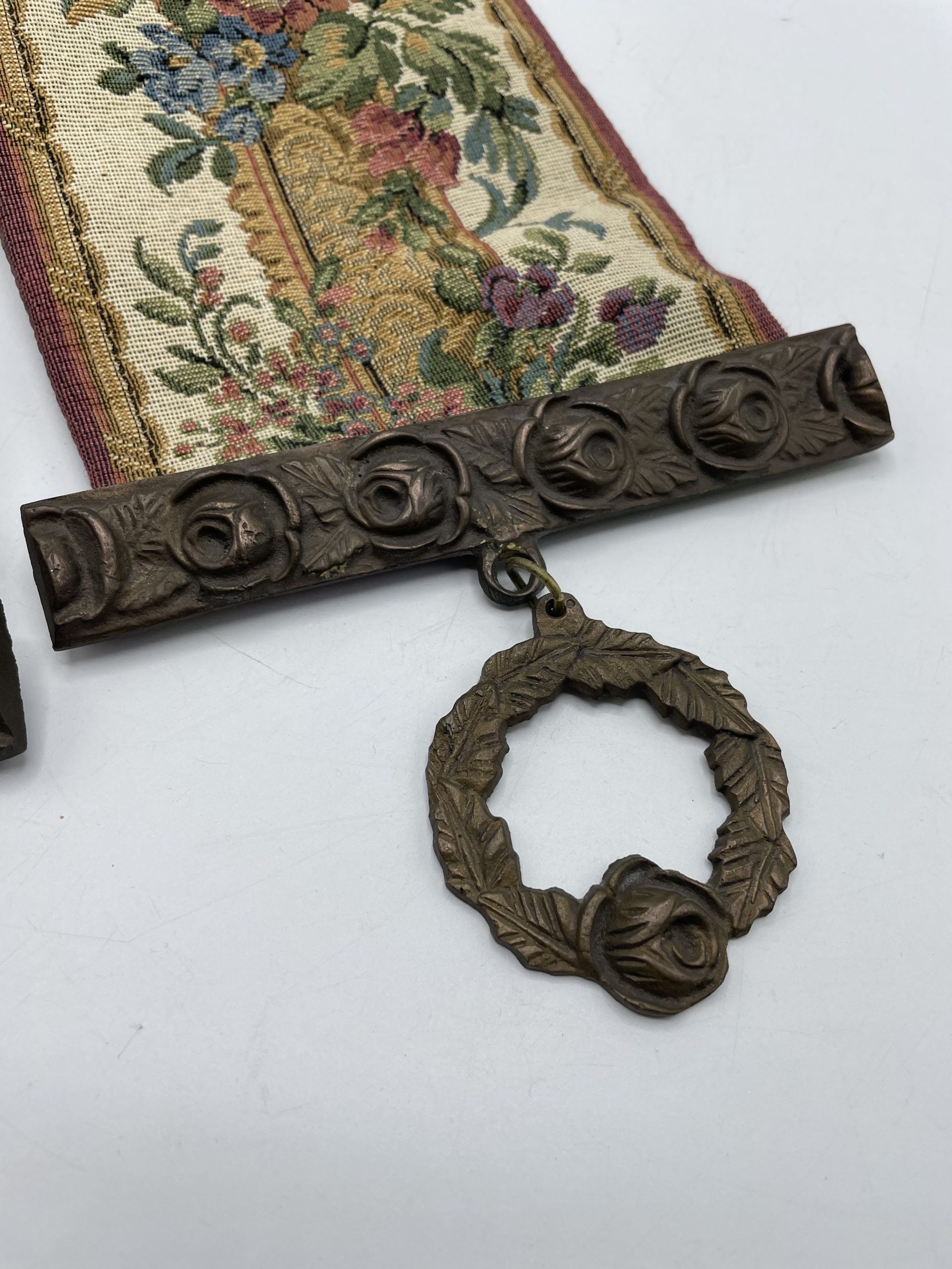 Cordon de sonnette de service broderie tapisserie et bronze – Image 4