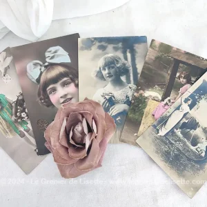 Lot de 5 cartes postales jeunes filles années 20