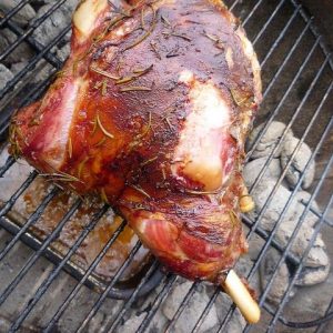 Gigot de Mouton Grillé au Charbon de Bois (Env. 1.2Kg)