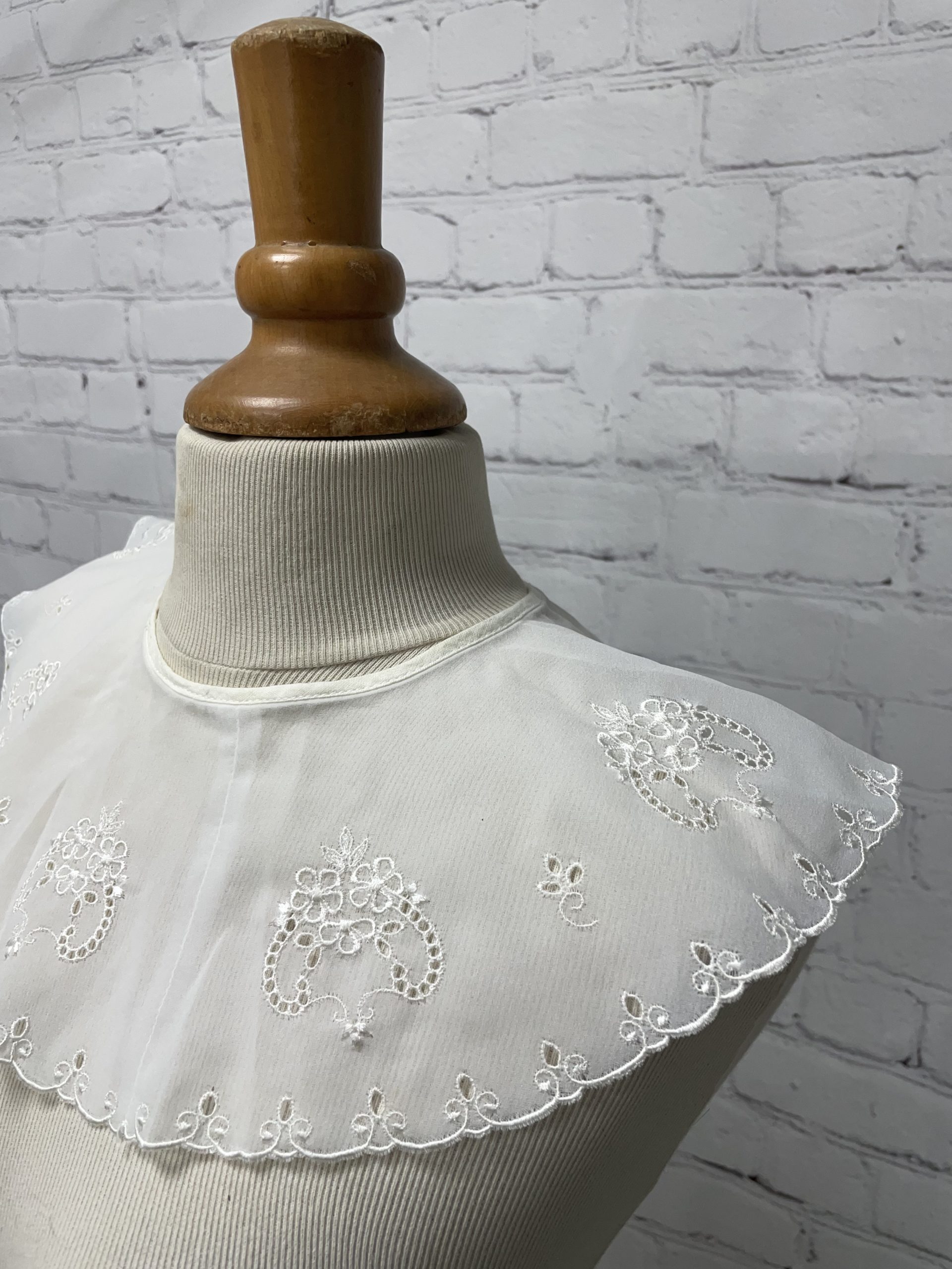 Ancien faux col plastron en broderie – Image 7
