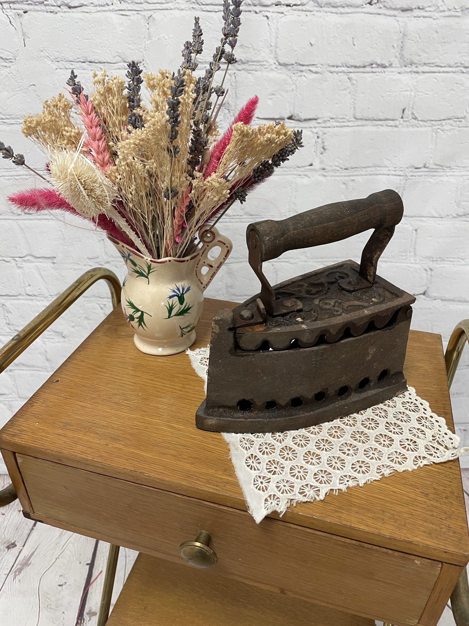 Fer à repasser à braises vintage en fonte