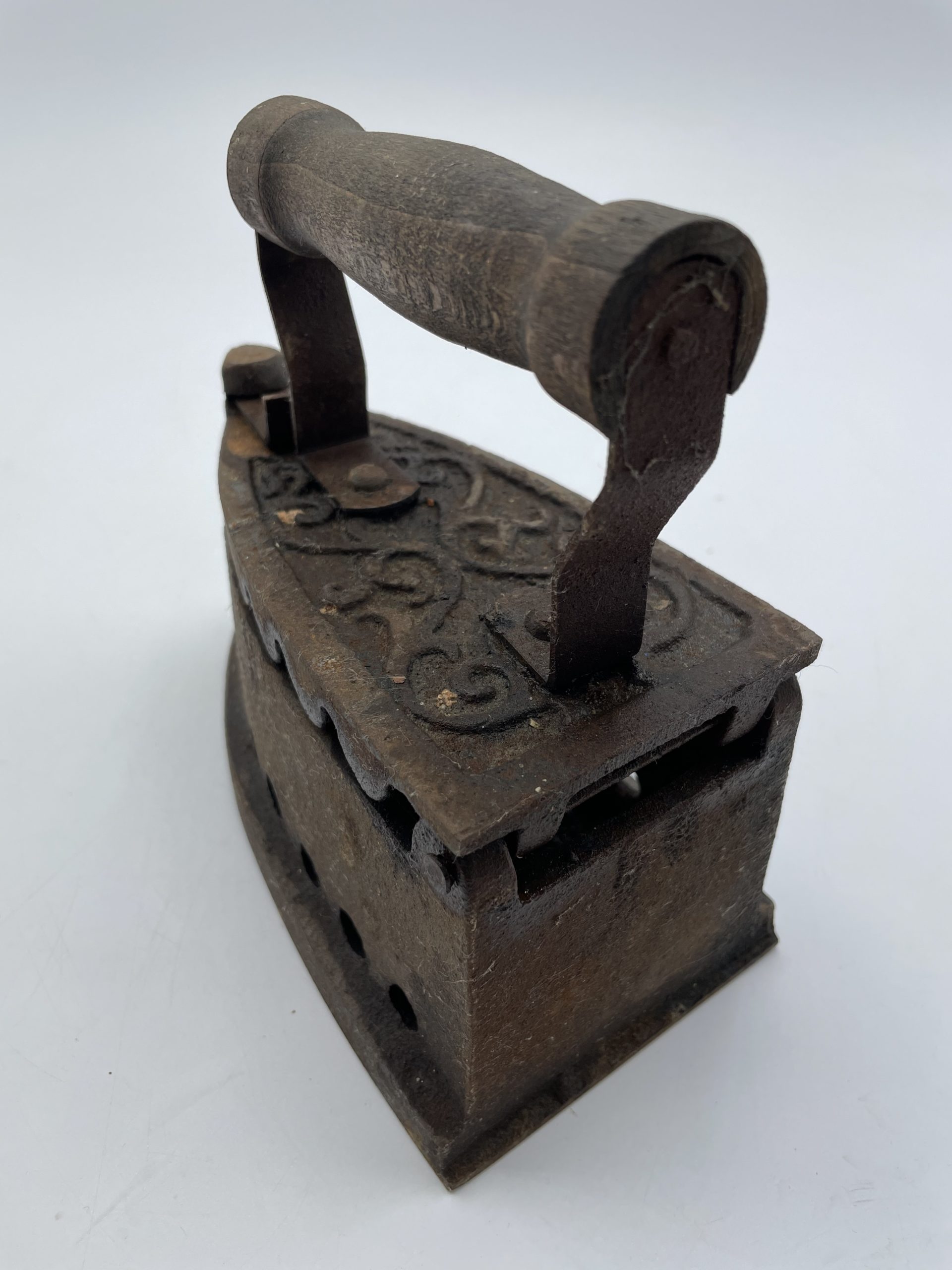 Fer à repasser à braises vintage en fonte – Image 5