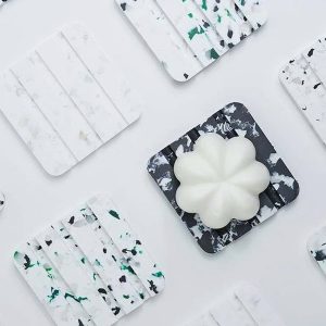 Porte savon durable et design carré – Coloris au choix