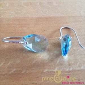 Boucles d’oreilles « Gouttes » de SPARK en argent et cristal de Swarovski bleu
