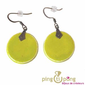 Boucles Christine Alloing en céramique émaillée vert anis
