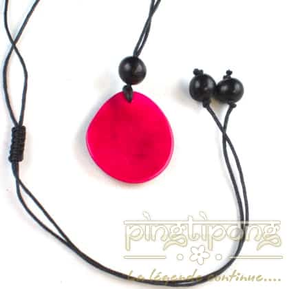 Bijoux équitables Collier écologique Green Age en tagua rose fuchsia et coton – Image 4