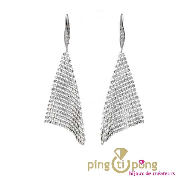 Boucles d’oreilles « Elégance » de SPARK : cristaux blancs diamant de Swarovski tressés en drapeau et argent fin – Image 3