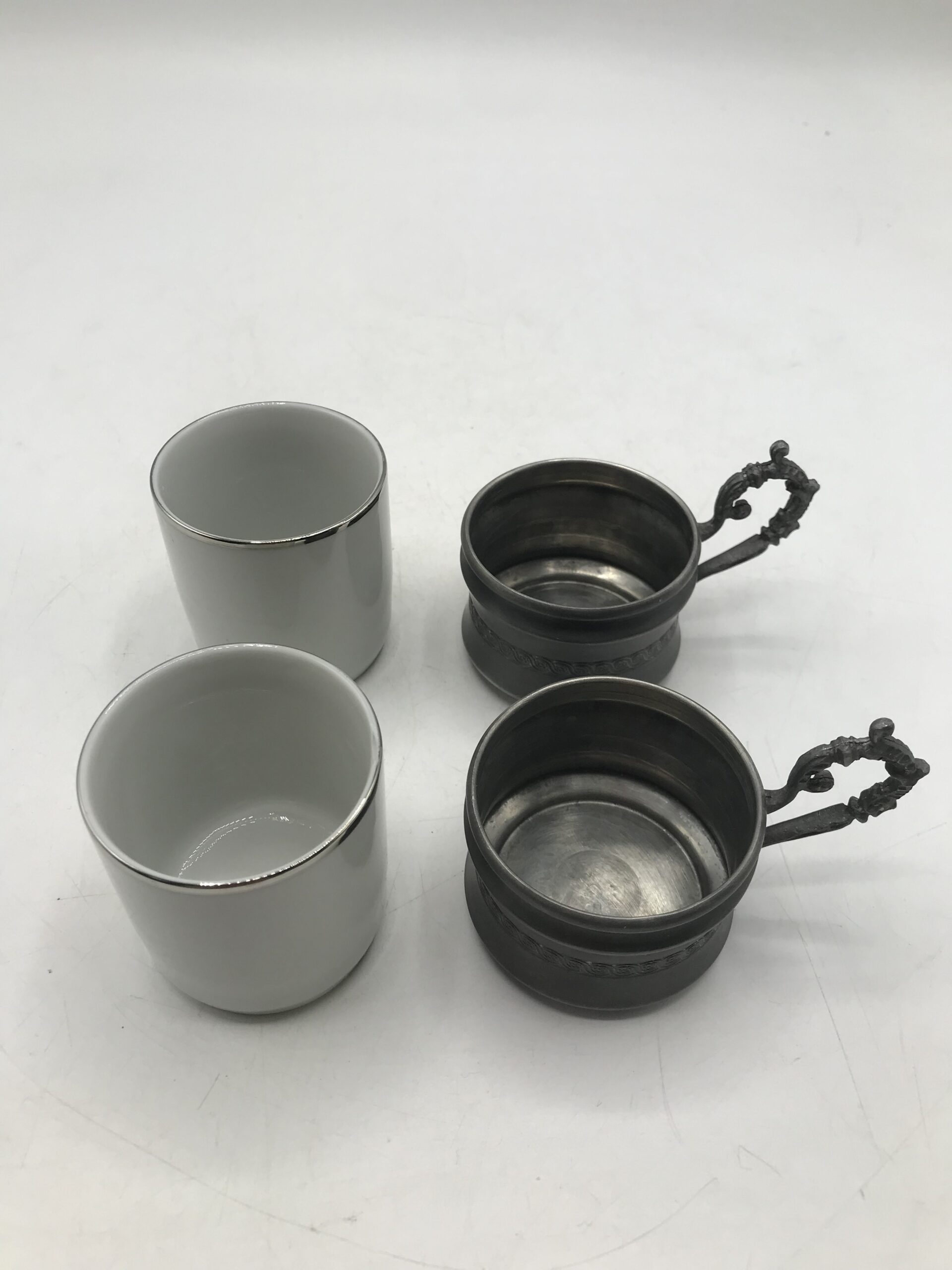 Set 5 pièces pour le café, porcelaine et étain Monopri – Image 3